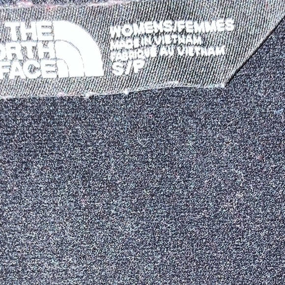 The North Face Quarter Zip Pullover - Picture 6 of 7